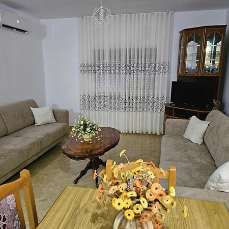 Diana'S Apartment 培拉特 外观 照片