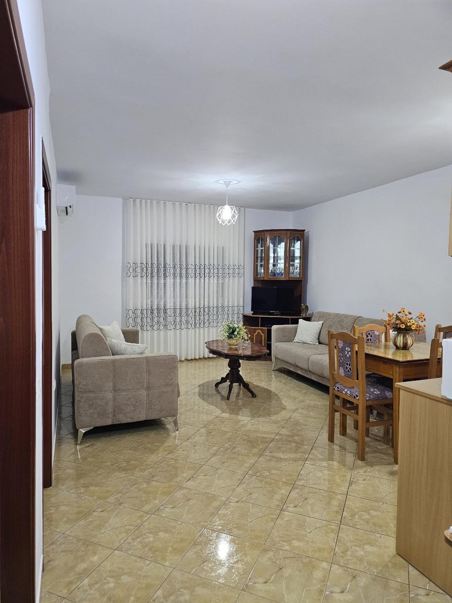 Diana'S Apartment 培拉特 外观 照片